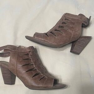 Naturalizer Brown Cutout Heeled Sandals